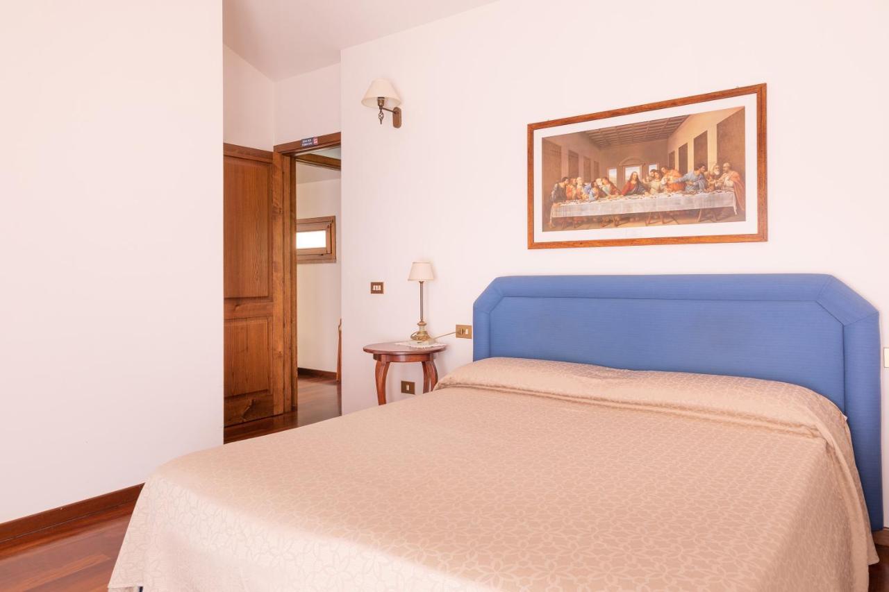 קאפוליברי Country Hotel Residence Da Pilade מראה חיצוני תמונה