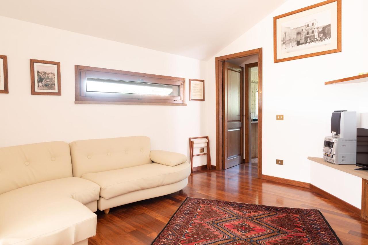 קאפוליברי Country Hotel Residence Da Pilade מראה חיצוני תמונה